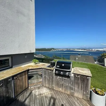 Stor Located 10 Min From Ons 2024,panorama Seaview!